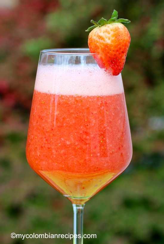 Limonada de Fresa (Strawberry Limeade)