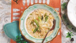 Receita de risoto com aspargos verdes e brancos